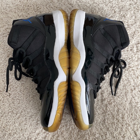 Air Jordan 11 Space Jam - Picture 5 of 10